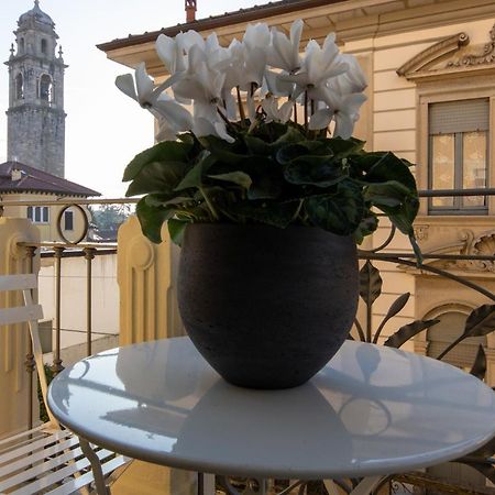 Aqualago Casa Vacanze Apartment D Verbania Bagian luar foto