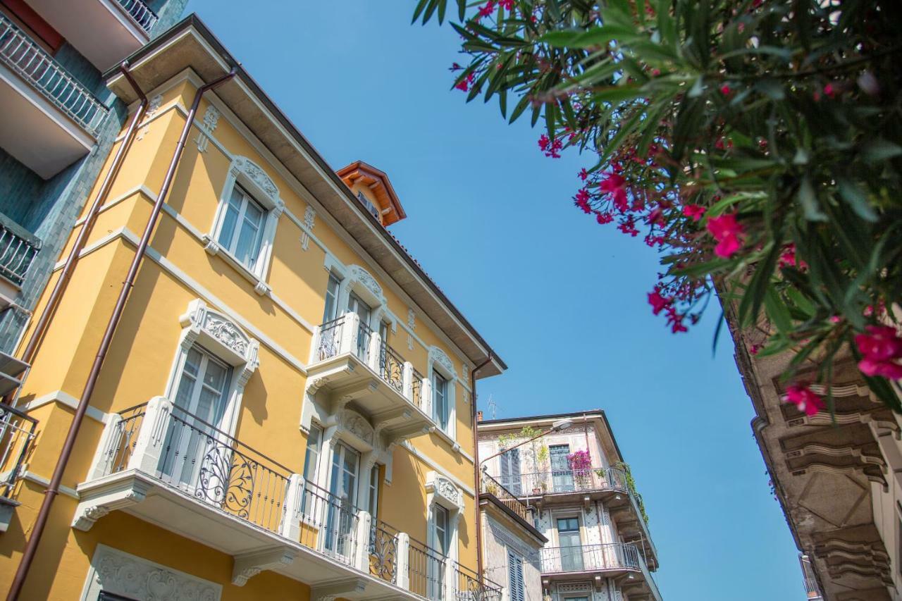 Aqualago Casa Vacanze Apartment D Verbania Bagian luar foto