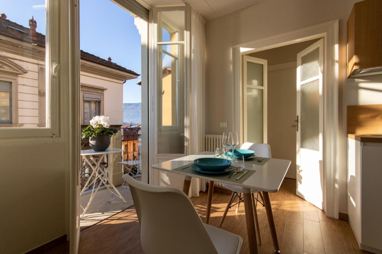 Aqualago Casa Vacanze Apartment D Verbania Bagian luar foto