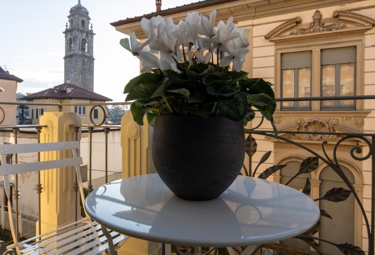 Aqualago Casa Vacanze Apartment D Verbania Bagian luar foto